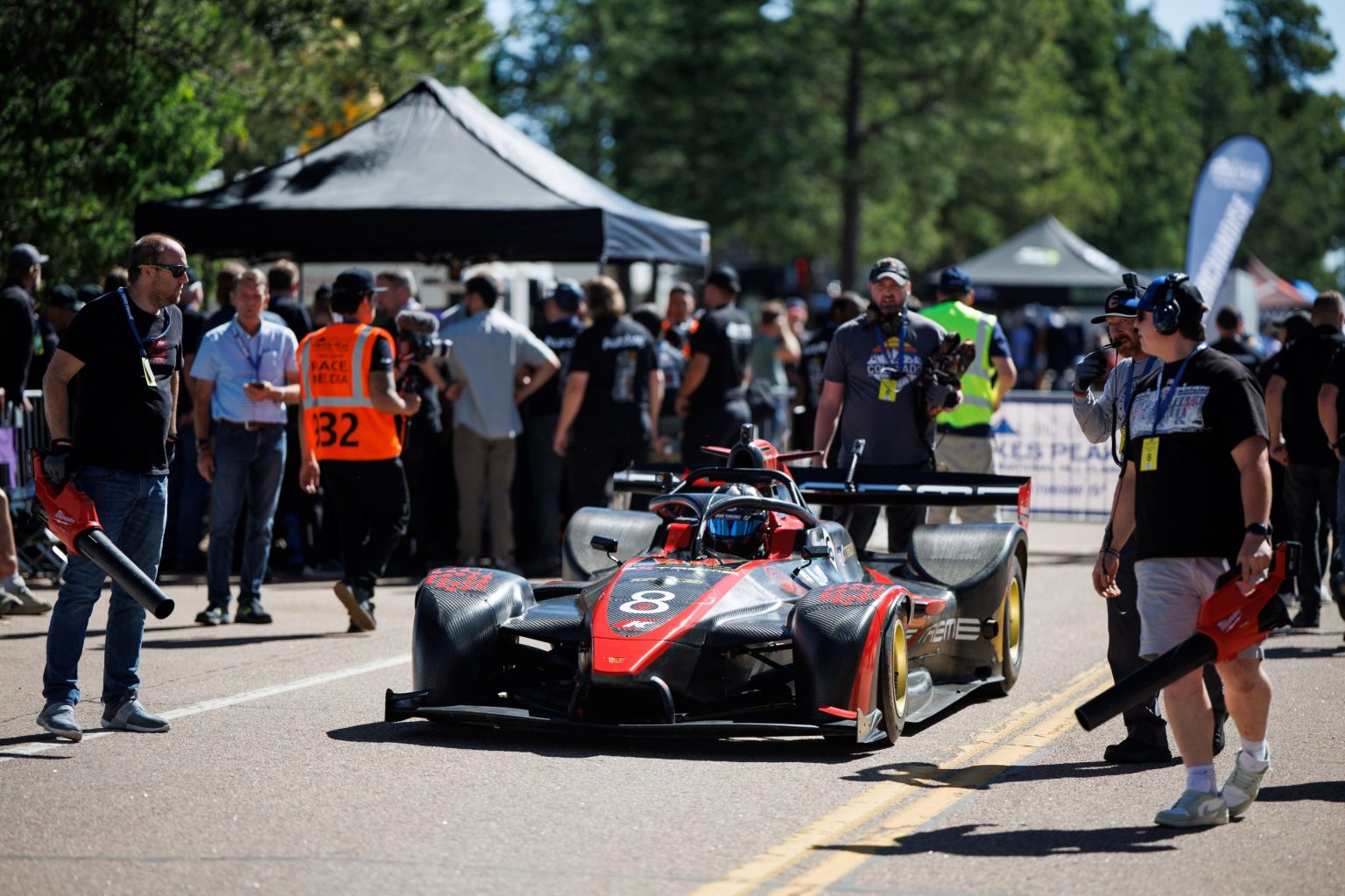 Wolf GB08 F1 Extreme at starting line